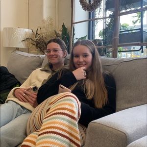 Meet your Posher, Taya